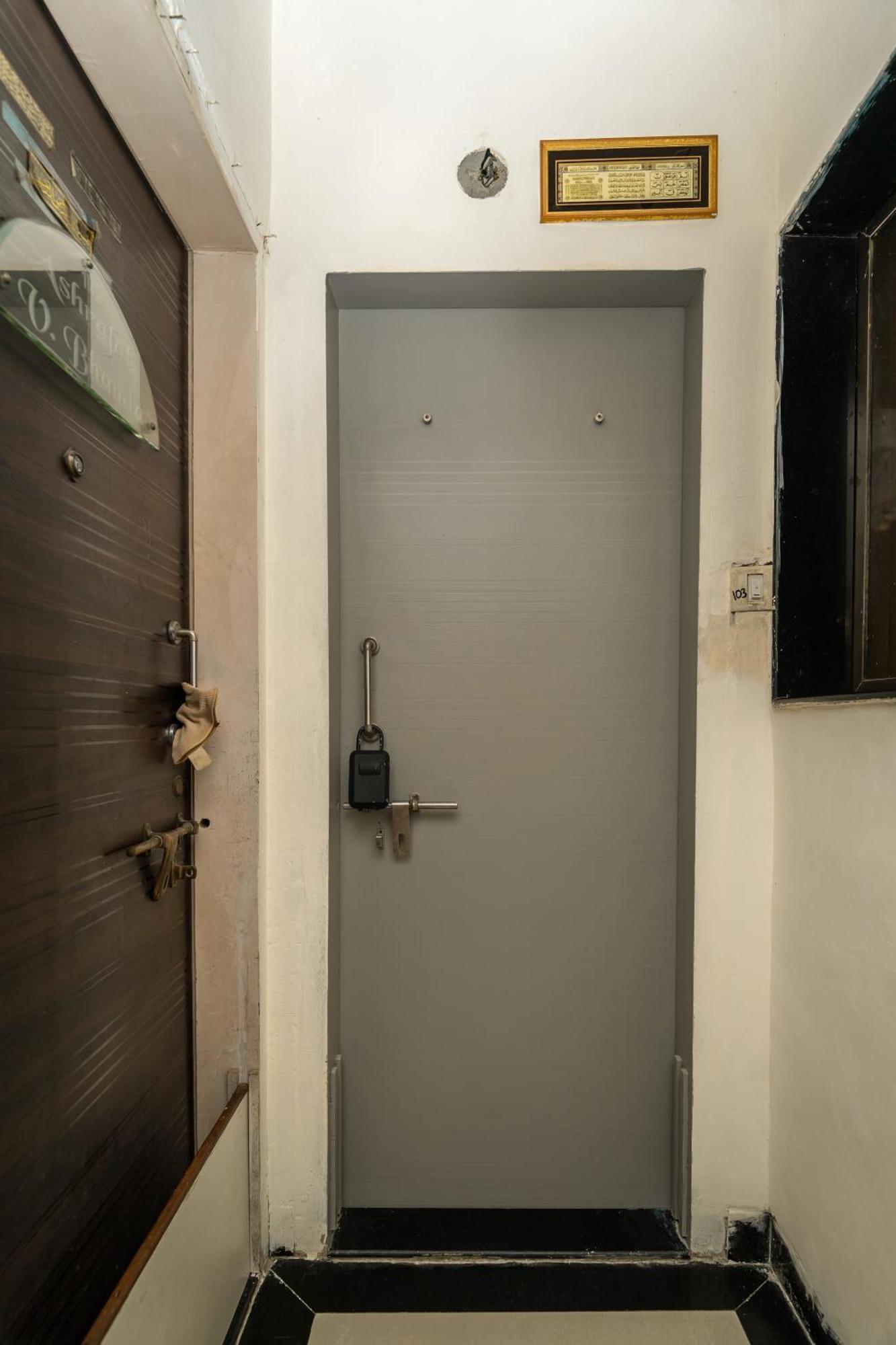 Nest 1bhk Bandra W By The Company Apartament